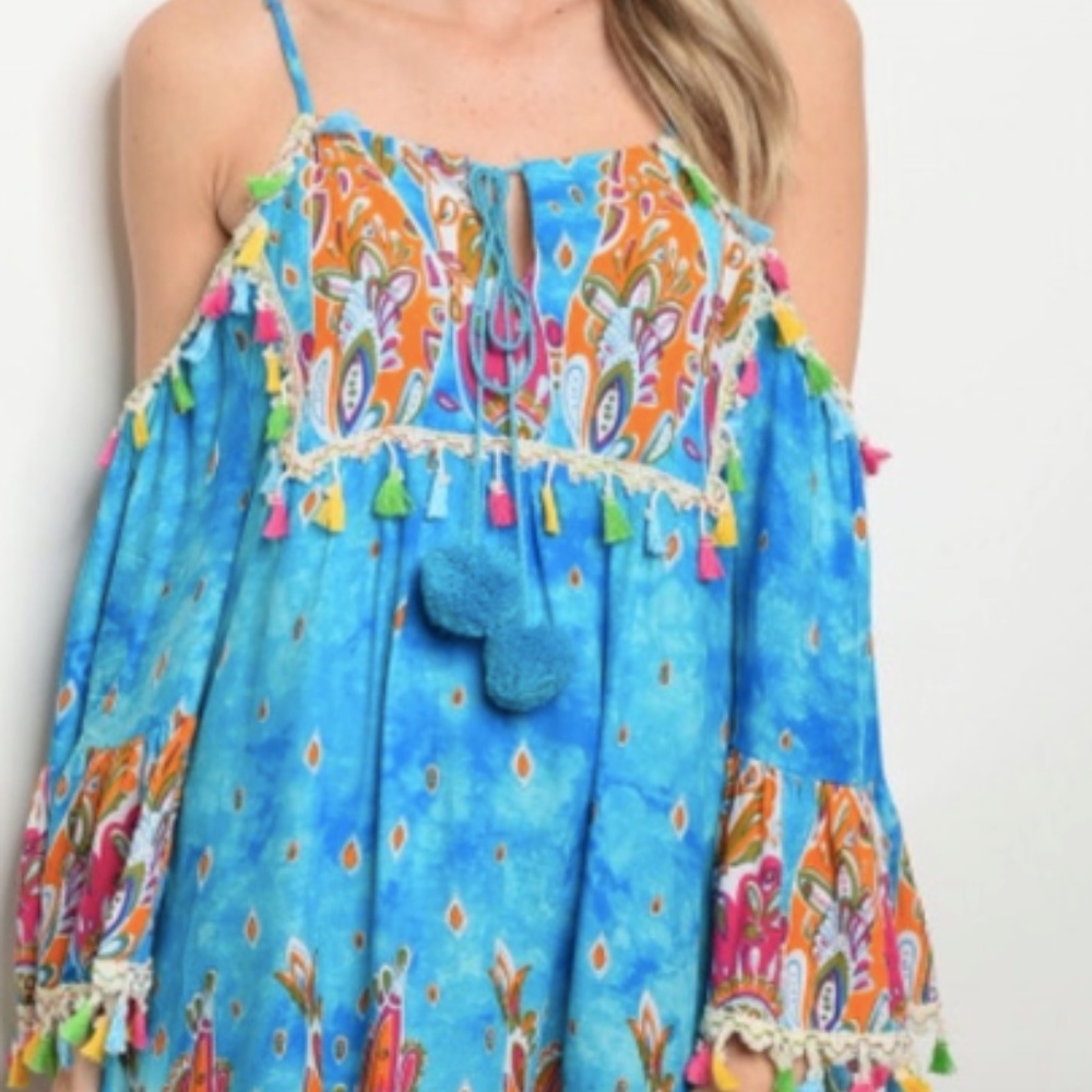 BEAUTIFUL, BLUE, FUN BOHO COLD SHOULDER!